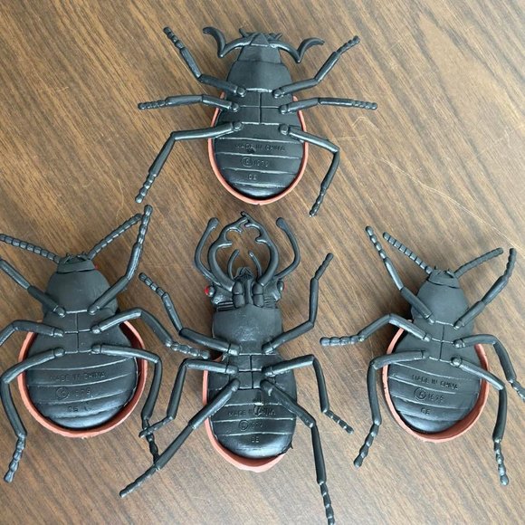 (4) Vintage 1979 Beetle Toys - Picture 6 of 9